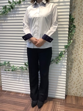 「アイテム（ビジネスシャツ）」を使った、BRICK HOUSE by Tokyo Shirts 北島フジグラン店さん（レディース・158cm）の冬コーディネート