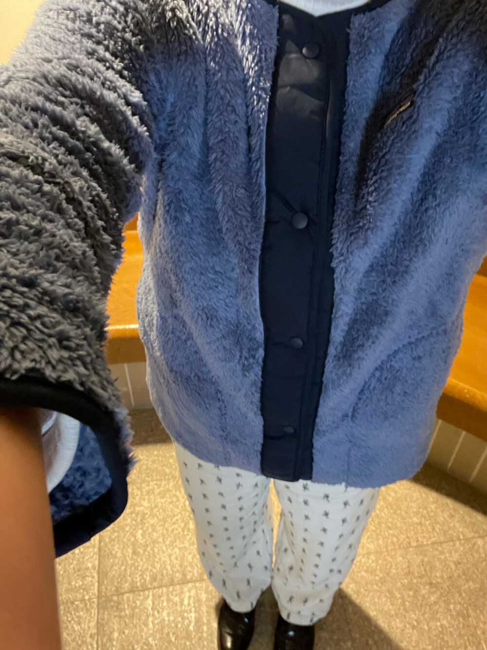 「パタゴニア、patagonia、patagoniaのフリース、スティーブンアラン、Steven Alan、church's」｜「Steven Alanのアイテム（その他パンツ、ホワイト系）」を使った、sayalabさん（レディース・163cm）の春コーディネートの1枚目の写真