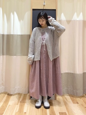 「Samansa Mos2（サマンサ モスモス）の透かしニットカーディガン（カーディガン/ボレロ）」を使った、akihoさん（レディース・153cm）の冬コーディネート