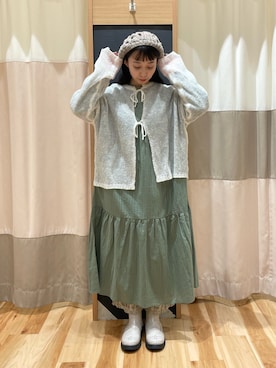 「Samansa Mos2（サマンサ モスモス）の透かしニットカーディガン（カーディガン/ボレロ）」を使った、akihoさん（レディース・153cm）の冬コーディネート