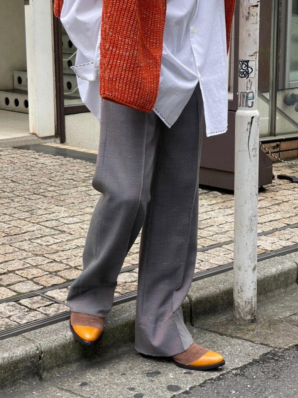 「GARDEN TOKYO、SASQUATCHfabrix、Marie Ohira、URU、大人カジュアル、大人コーデ」｜「SASQUATCHfabrix.のアイテム（スラックス、ブラウン系）」を使った、山崎慶太朗　GARDEN渋谷さん（メンズ・171cm）の秋コーディネートの1枚目の写真