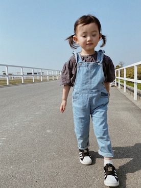 「ZARA KIDSのアイテム（サロペット/オーバーオール）」を使った、hii taiさん（キッズ・90cm）の春コーディネート