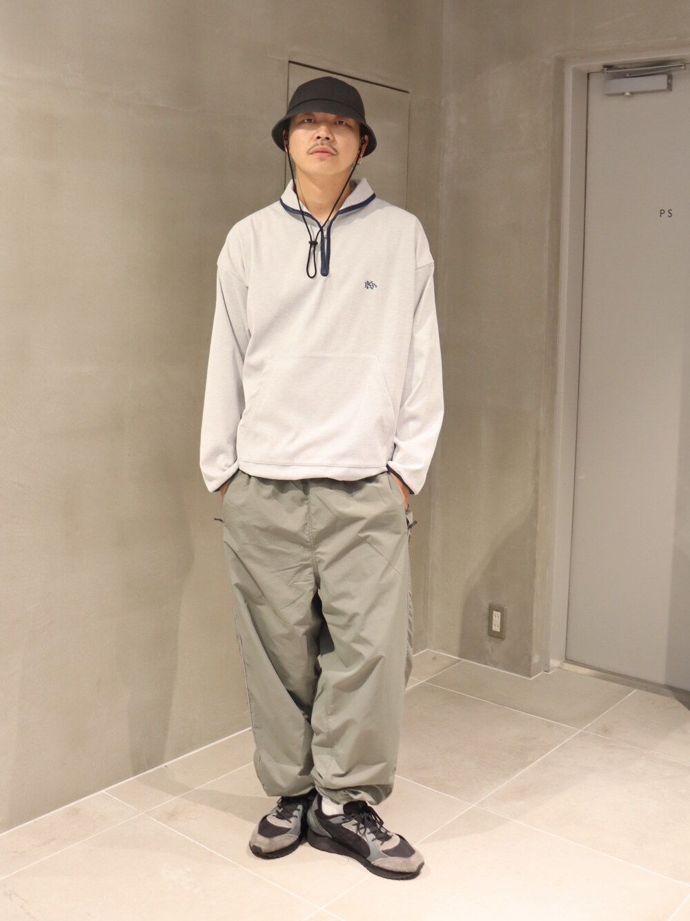 KEBOZ（ケボズ）の「HALF ZIP PIPING LIGHT JACKET（その他アウター