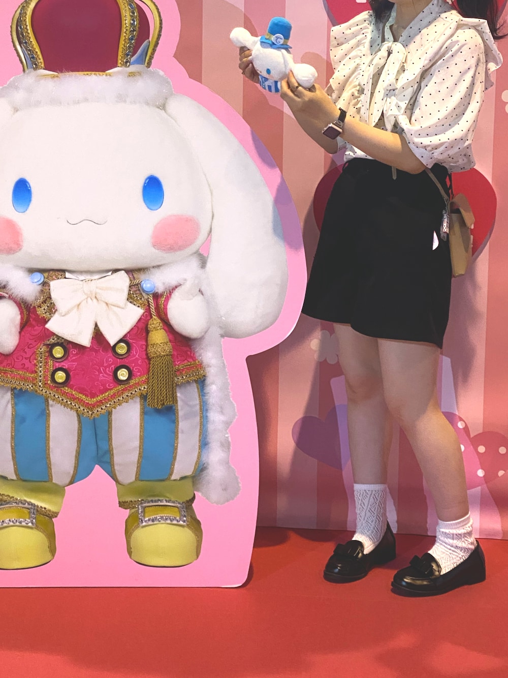 「おでかけコーデ、ドッド、リボンブラウス、ローファー、モノトーン、リボン、ショートパンツ、フリル」｜「しまむらのアイテム（ローファー、ブラック系）」を使った、🍒𓈒𓏸さん（レディース・153cm）の秋コーディネートの1枚目の写真