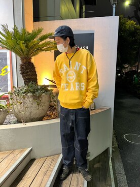 「ISAMU KATAYAMA BACKLASH（イサムカタヤマバックラッシュ）のアイテム（デニムパンツ）」を使った、サトウ コウタさん（メンズ・179cm）の冬コーディネート