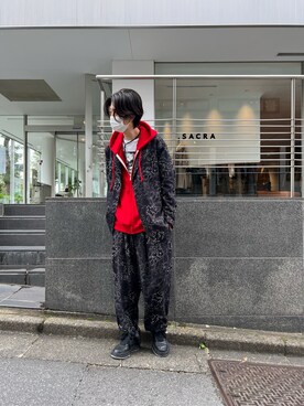 「red」｜「アイテム（ジャケット/アウター）」を使った、サトウ コウタさん（メンズ・179cm）の秋コーディネート