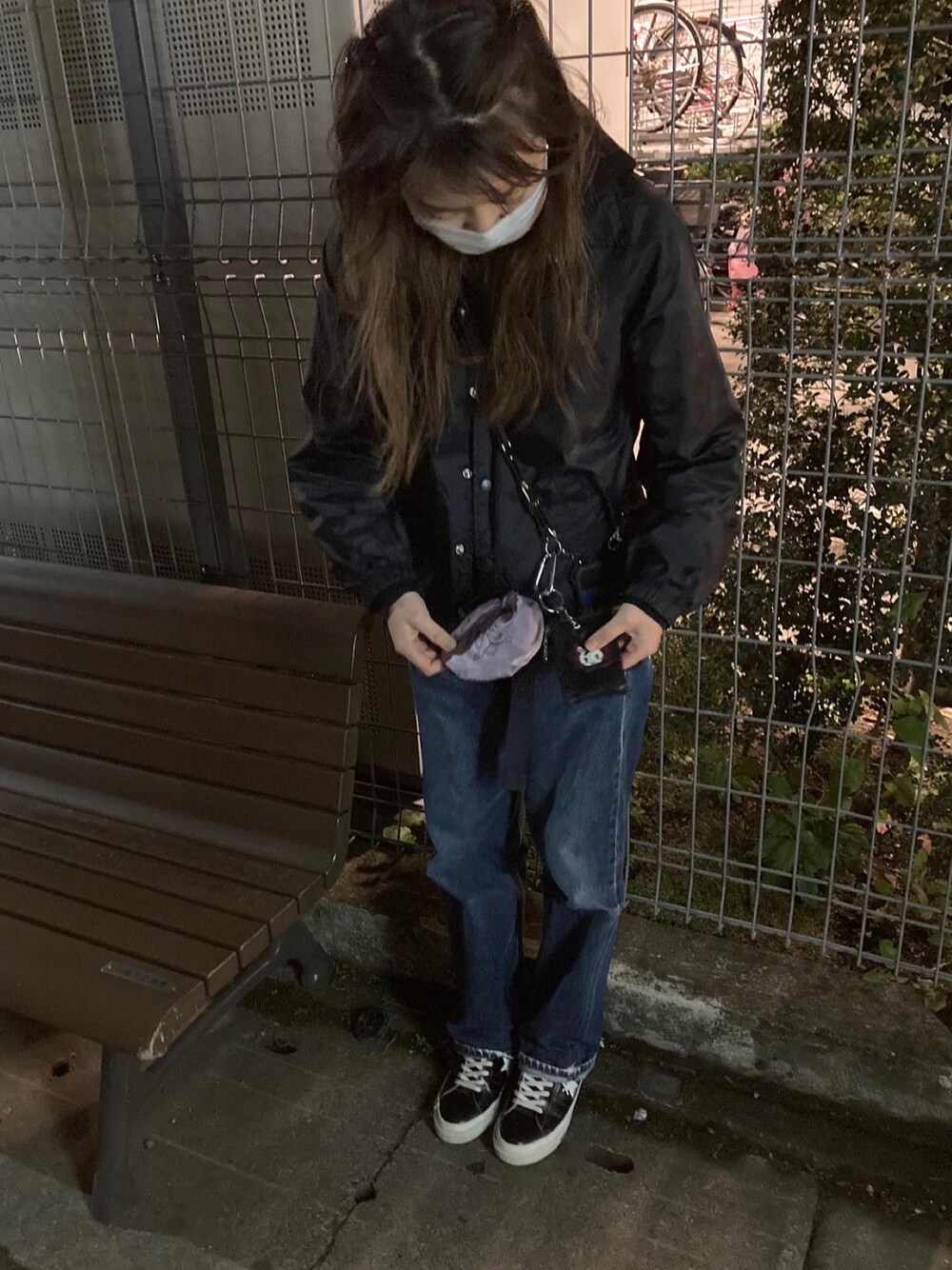 「Dickiesのアイテム（ナイロンジャケット、ブルー系）」を使った、yu1978さん（骨格ナチュラル・レディース・162cm）の春コーディネートの1枚目の写真
