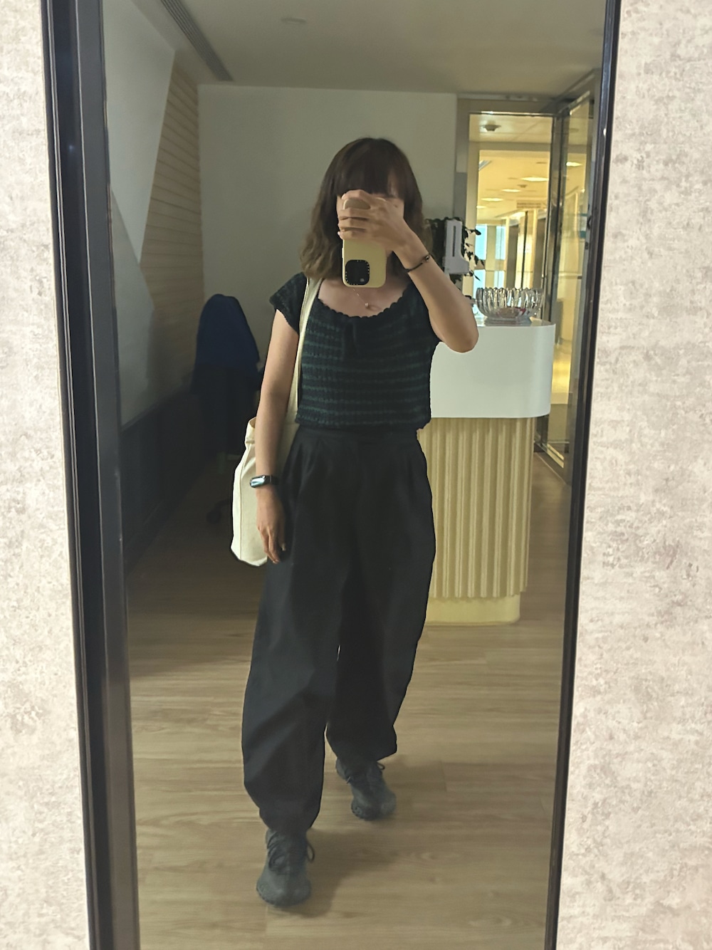 「UNIQLOのアイテム（パンツ、ブラック系）」を使った、mini.meさん（レディース・150cm）の夏コーディネートの1枚目の写真