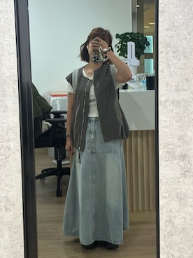 「アイテム（デニムスカート）」を使った、mini.meさん（レディース・150cm）の秋コーディネート