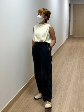 「MUJI Labo（ムジラボ）のアイテム（スラックス）」を使った、mini.meさん（レディース・150cm）の秋コーディネート
