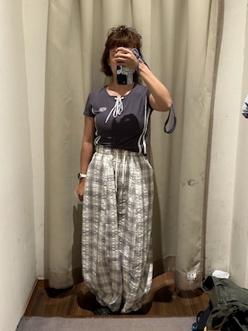 「angel bra braのアイテム（Tシャツ/カットソー、グレー系）」を使った、mini.meさん（レディース・150cm）の夏コーディネート