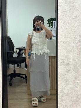 「Intiqueのアイテム（ベスト、ホワイト系）」を使った、mini.meさん（レディース・150cm）の夏コーディネート