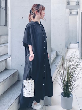 「アイテム（ブレスレット）」を使った、acoさん（レディース・158cm）の春コーディネート