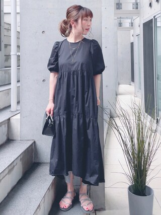 Zara ザラ の 刺繍フリルワンピース ノースリーブ ネック 黒 ワンピース Wear Zara ザラ の 刺繍フリルワンピース ノースリーブ ネック 黒 ワンピース Wear