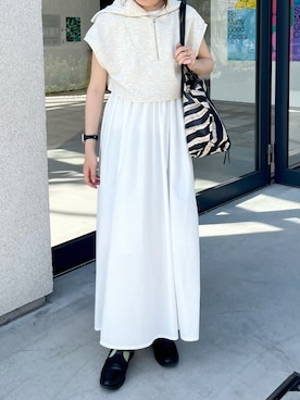 「YUNS（ユンス）のアイテム」を使った、〰️さん（レディース・160cm）の春コーディネート