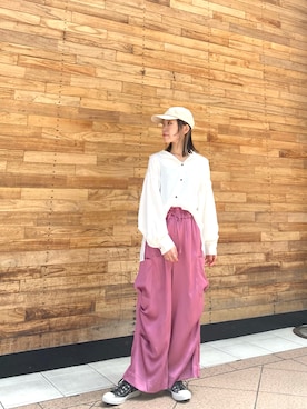 「OSMOSIS（オズモーシス）のアイテム」を使った、MIKIさん（レディース・158cm）の秋コーディネート