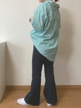 「mystic（ミスティック）のストライプシャツ（シャツ/ブラウス、グリーン系）」を使った、𝕂𝕒𝕋（きゃっと）さん（レディース・150cm）の夏コーディネート