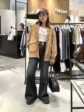 「アイテム（キャップ）」を使った、ハオさん（レディース・158cm）の秋コーディネート