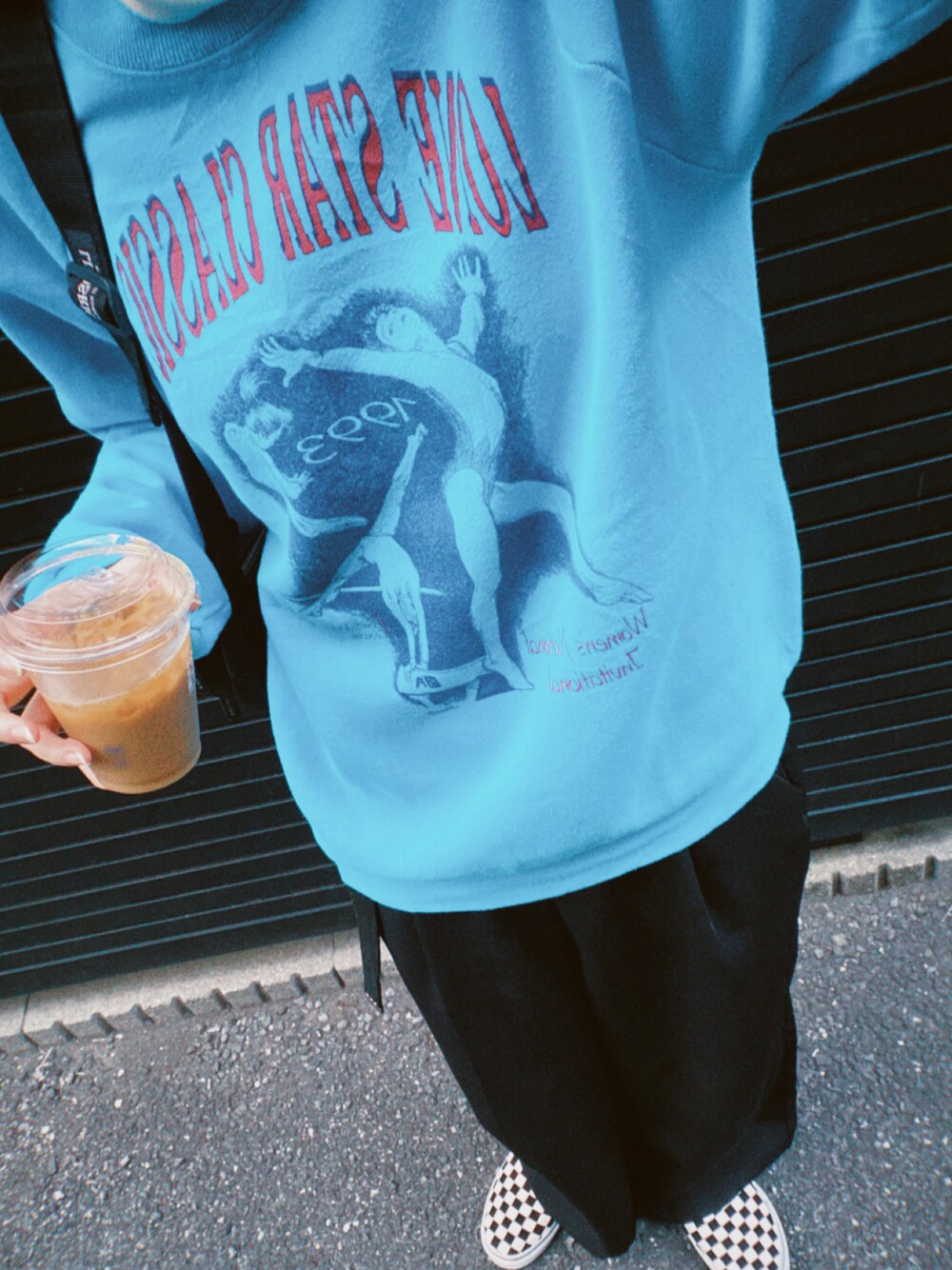 「秋コーデ、パンツスタイル、スウェット、古着、VANS」｜「VANSの＜VANS（バンズ）＞スリッポン チェック/スニーカー ◆（スニーカー、ブラック系）」を使った、もふさんさん（レディース・164cm）の秋コーディネートの1枚目の写真