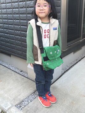 「MEI（メイ）のアイテム（バッグ、グリーン系）」を使った、つぶあんさん（キッズ）の冬コーディネート