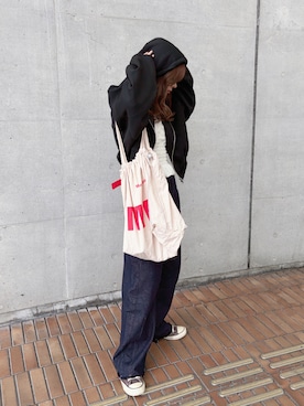 「パーカーコーデ」｜KASUMIさん（レディース・161cm）の秋コーディネート