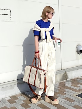 「カラーTシャツ」｜「アイテム（サンダル）」を使った、KASUMIさん（レディース・161cm）の夏コーディネート