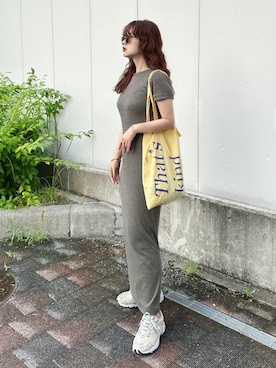 「アイテム（トートバッグ）」を使った、KASUMIさん（レディース・161cm）の夏コーディネート