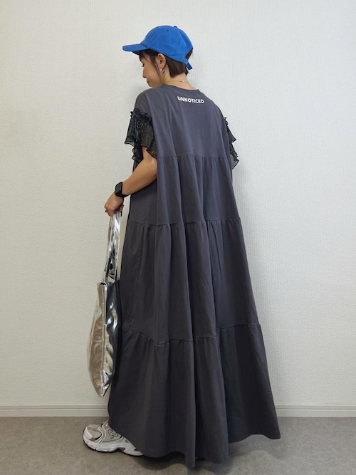 forksy.】ラメフリルスリーブ配色バックプリントワンピース forksy.】ラメフリルスリーブ配色バックプリントワンピース