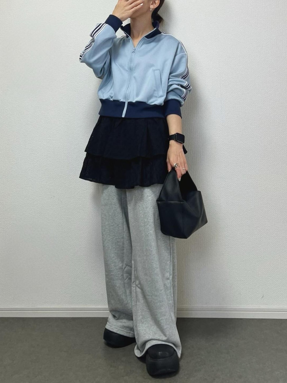 「tiptopの【2way】総刺繍コットンキャミスカート（スカート、ブラック系）」を使った、ɴɪᴄᴏ.ᴀʏᴀさん（レディース・149cm）の春コーディネートの1枚目の写真