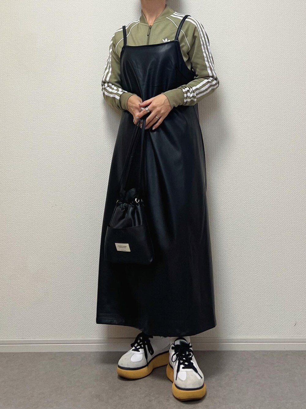 【beautiful people】 レザーエプロンドレス beautiful people】 レザーエプロンドレス