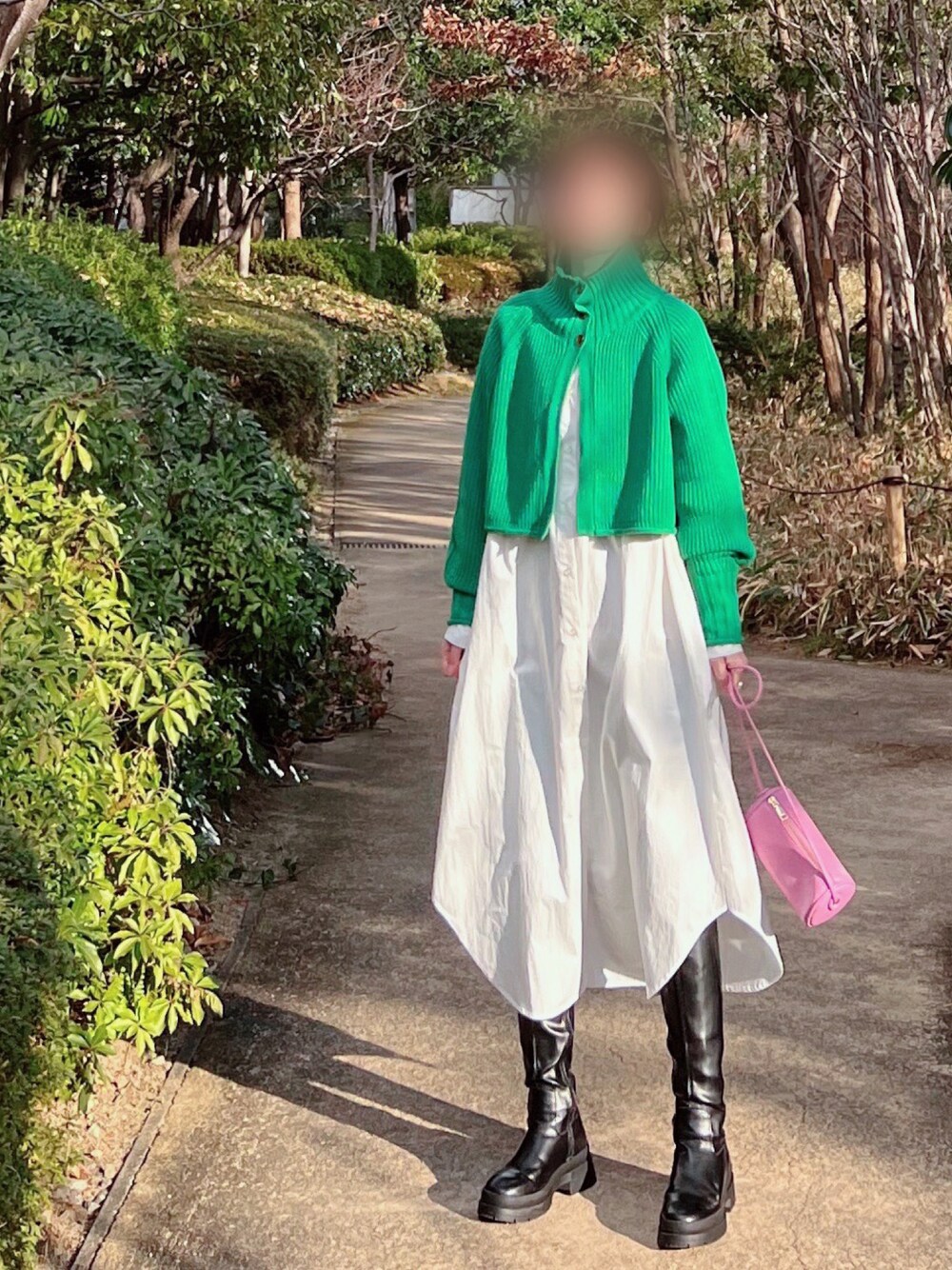 「しまむら、しまむらコーデ、しまパト、グリーン、ピンク、ショート丈、ステンカラーコート、チェック、レイヤードスタイル、プチプラ、プチプラコーデ、冬コーデ」｜「GRLのアイテム（カーディガン/ボレロ、グリーン系）」を使った、minmin08_さん（レディース・158cm）の冬コーディネートの1枚目の写真