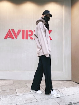 Hana Chuさんのコーディネート