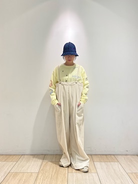 「MANASTASH（マナスタッシュ）のアイテム（オールインワン・サロペット）」を使った、小林さん（レディース・155cm）の冬コーディネート