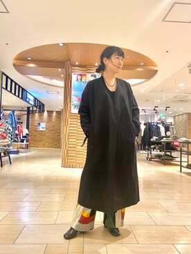 「MANASTASH（マナスタッシュ）のアイテム（ステンカラーコート）」を使った、小林さん（レディース・155cm）の冬コーディネート