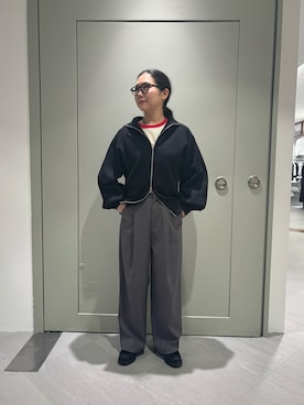 「ニットカーディガン」｜「アイテム（ブルゾン）」を使った、小林さん（レディース・155cm）の秋コーディネート