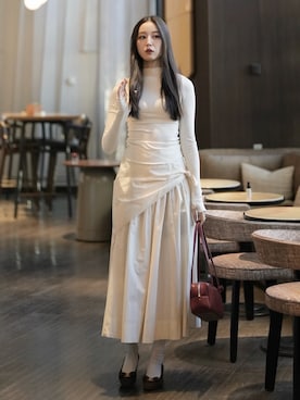 「STANDOIL（スタンドオイル）の【入庫禁止】STAND OIL/スタンドオイル MORE BAGUETTE BAG ショルダーバッグ（ショルダーバッグ、レッド系）」を使った、Mizukiさん（レディース・165cm）の春コーディネート