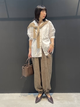 「アイテム（バングル/リストバンド）」を使った、cl___naoさん（レディース・149cm）の秋コーディネート