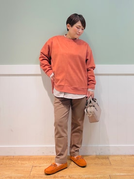 「アイテム（その他シューズ、オレンジ系）」を使った、タナさん（レディース・155cm）の秋コーディネート