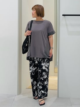 「アイテム（その他パンツ、シルバー系）」を使った、タナさん（レディース・155cm）の夏コーディネート