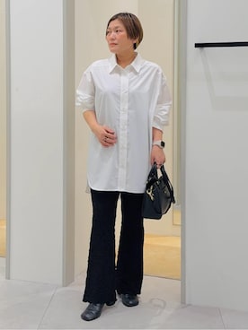 「THE SHOP TK （ザ ショップ ティーケー ）のゆったりシルエットで体型カバー ロングシャツ（シャツ/ブラウス、ホワイト系）」を使った、タナさん（レディース・155cm）の春コーディネート