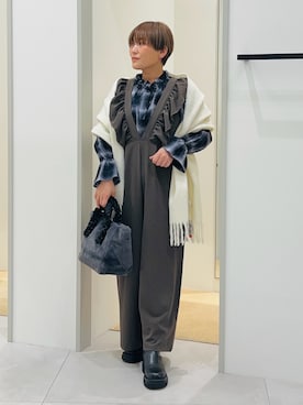 「アイテム（オールインワン・サロペット）」を使った、タナさん（レディース・155cm）の冬コーディネート