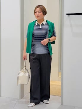 「THE SHOP TK （ザ ショップ ティーケー ）のシアーフライスVカーデ（カーディガン/ボレロ、グリーン系）」を使った、タナさん（レディース・155cm）の春コーディネート