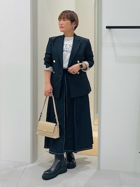 「アイテム（デニムスカート）」を使った、タナさん（レディース・155cm）の秋コーディネート