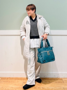 「白」｜「アイテム（その他アウター）」を使った、タナさん（レディース・155cm）の秋コーディネート