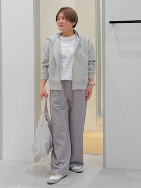 「THE SHOP TK （ザ ショップ ティーケー ）のダンボールジップパーカ（カーディガン/ボレロ、グレー系）」を使った、タナさん（レディース・155cm）の冬コーディネート