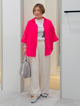 「THE SHOP TK （ザ ショップ ティーケー ）のポジティブカラーが映える　バイオウォッシュバックギャザーシャツ（シャツ/ブラウス、ピンク系）」を使った、タナさん（レディース・155cm）の春コーディネート