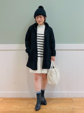 「SHOO・LA・RUE（シューラルー）のアイテム（ニットキャップ/ビーニー）」を使った、タナさん（レディース・155cm）の秋コーディネート