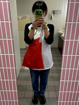 「KEEN（キーン）のアイテム（ブラック系）」を使った、SHI-NAさん（レディース・158cm）の秋コーディネート