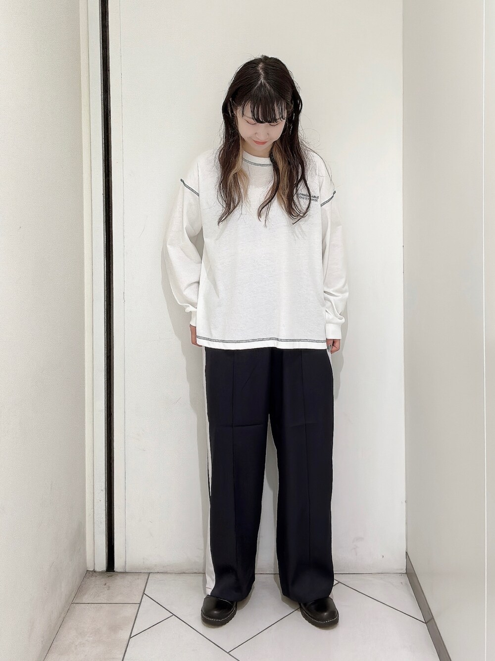 「秋のコーデ、エヘカソポ、ehka sopo、スポーティ、スポーツミックス、ジャージ、リラックスパンツ」｜「ehka sopoのTストラップシューズ（その他シューズ、ブラック系）」を使った、sakura✿さん（レディース・158cm）の夏コーディネートの1枚目の写真