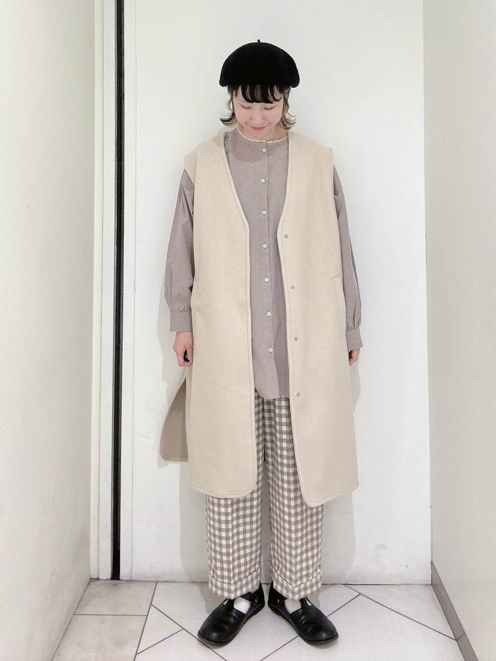 「ベスト、チュニック、センタープレス、センタープレスパンツ、サマンサ モスモス(Samansa Mos2)、Samansa Mos2」｜「Samansa Mos2のTストラップシューズ（その他シューズ、ブラック系）」を使った、sakura✿さん（レディース・158cm）の冬コーディネートの1枚目の写真